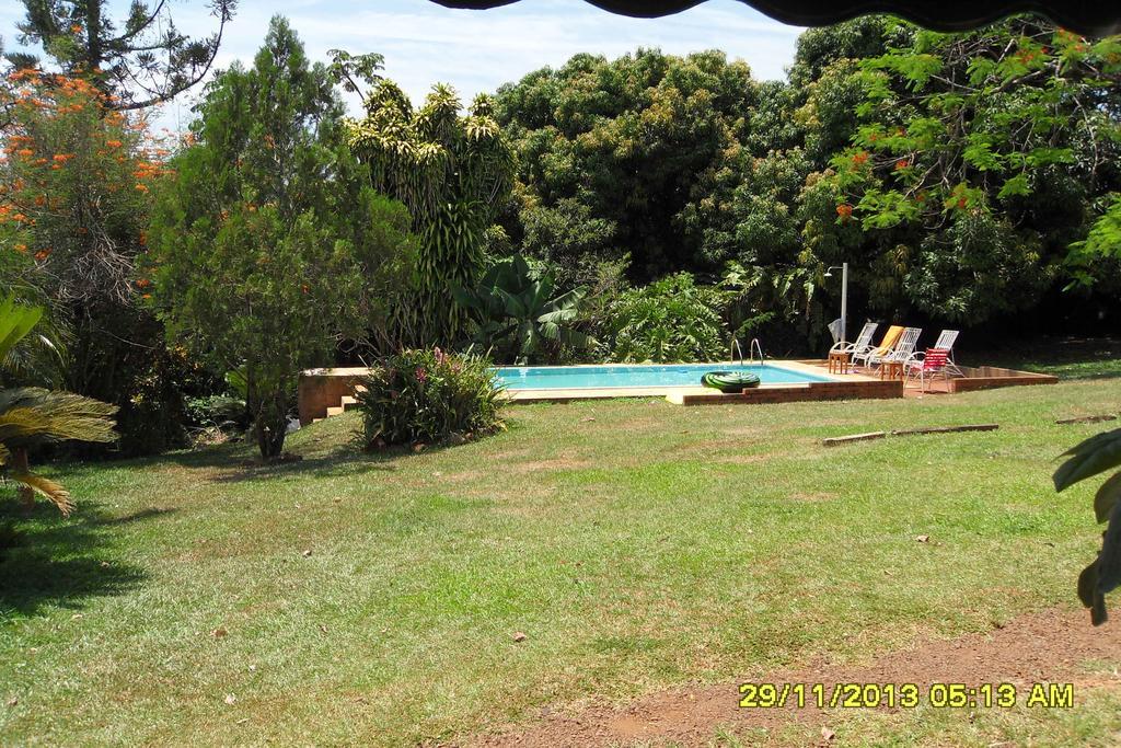 Hostel Y Posada Colibri Puerto Iguazú Esterno foto