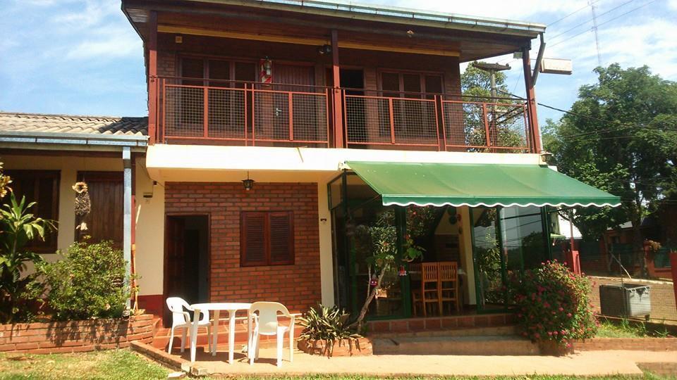 Hostel Y Posada Colibri Puerto Iguazú Esterno foto
